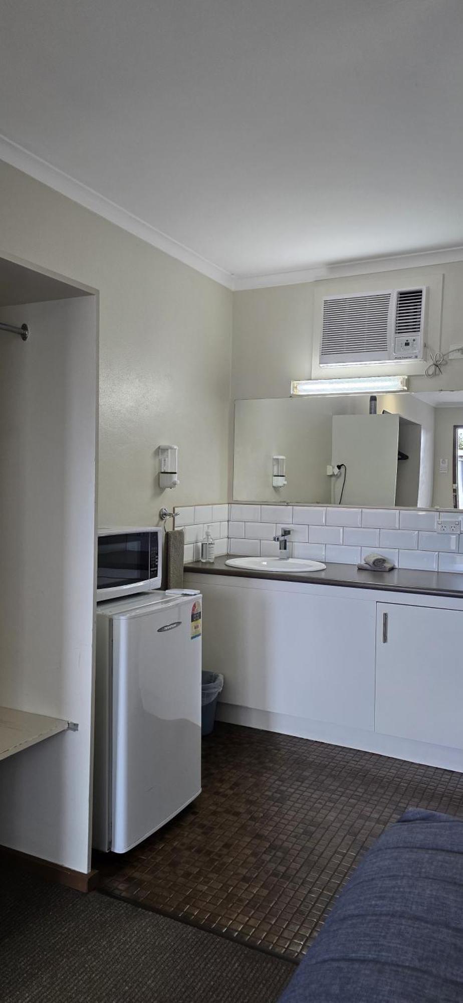 Admella Motel Портланд Екстериор снимка