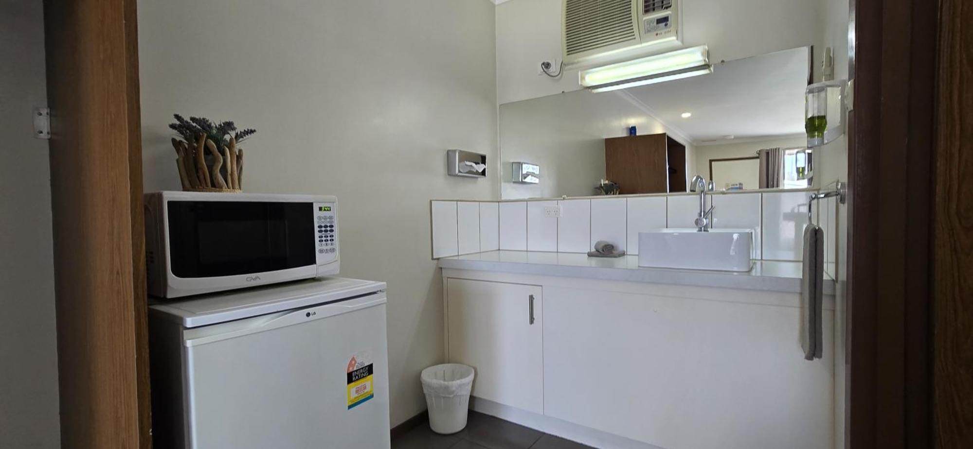 Admella Motel Портланд Екстериор снимка